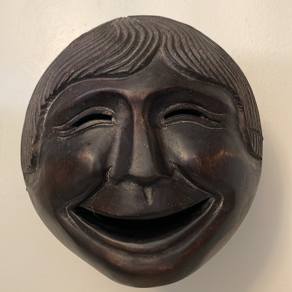 Wooden Carved Face Bowl/Box - Picture 3 of 12